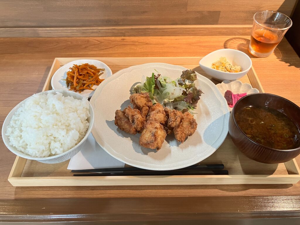 伊勢ランチ「tenjin」　唐揚げ定食